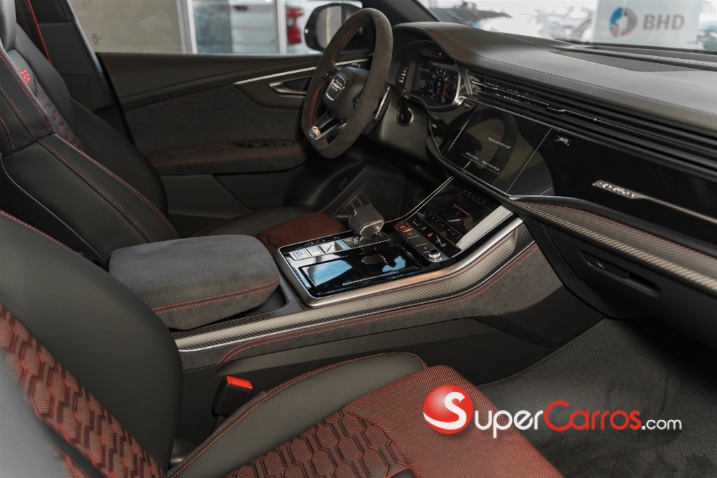 2026 Audi RS Q8 — foto 10 / 12