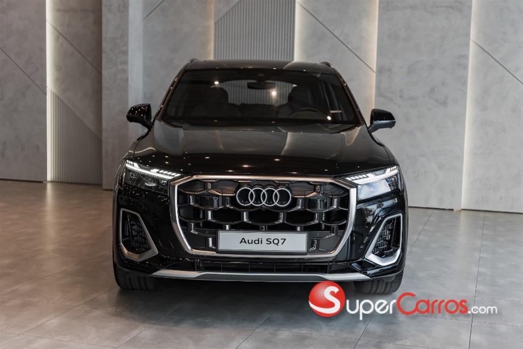 2025 Audi SQ7 — foto 2 / 12