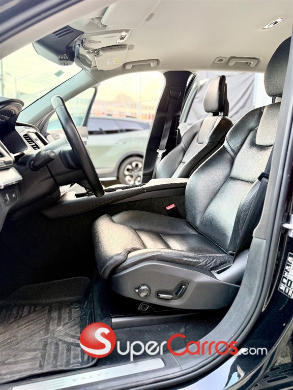 2018 Volvo XC90 Momentum T5 — foto 5 / 12