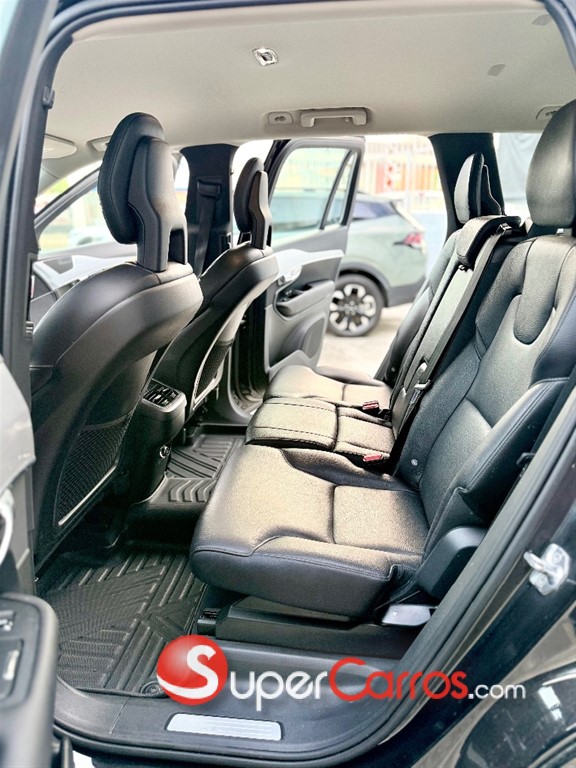 2018 Volvo XC90 Momentum T5 — foto 10 / 12