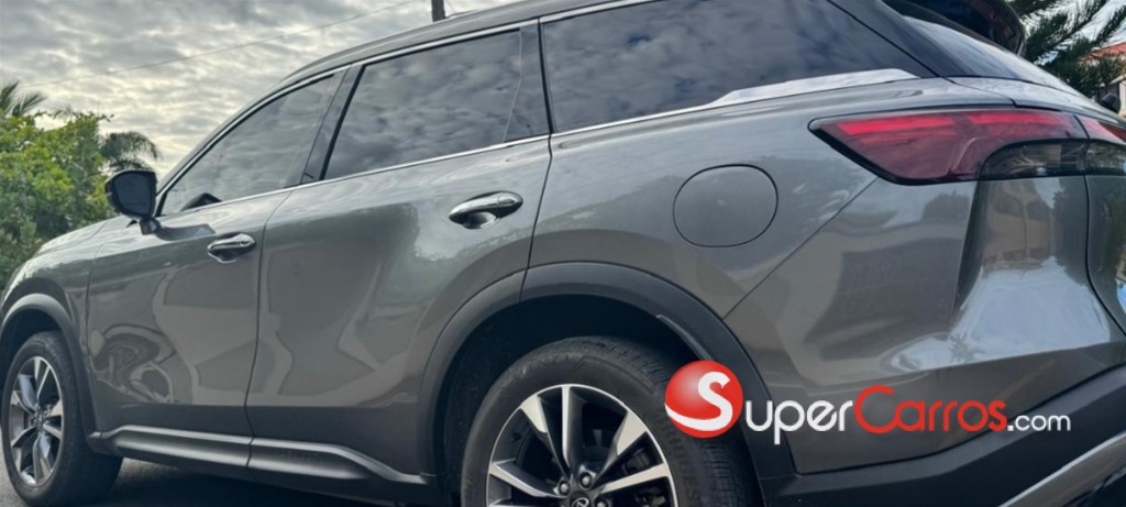 2024 Infiniti QX-60 LUXE — foto 6 / 12