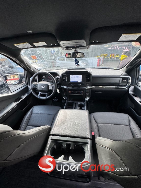 2021 Ford F 150 STX — foto 8 / 10
