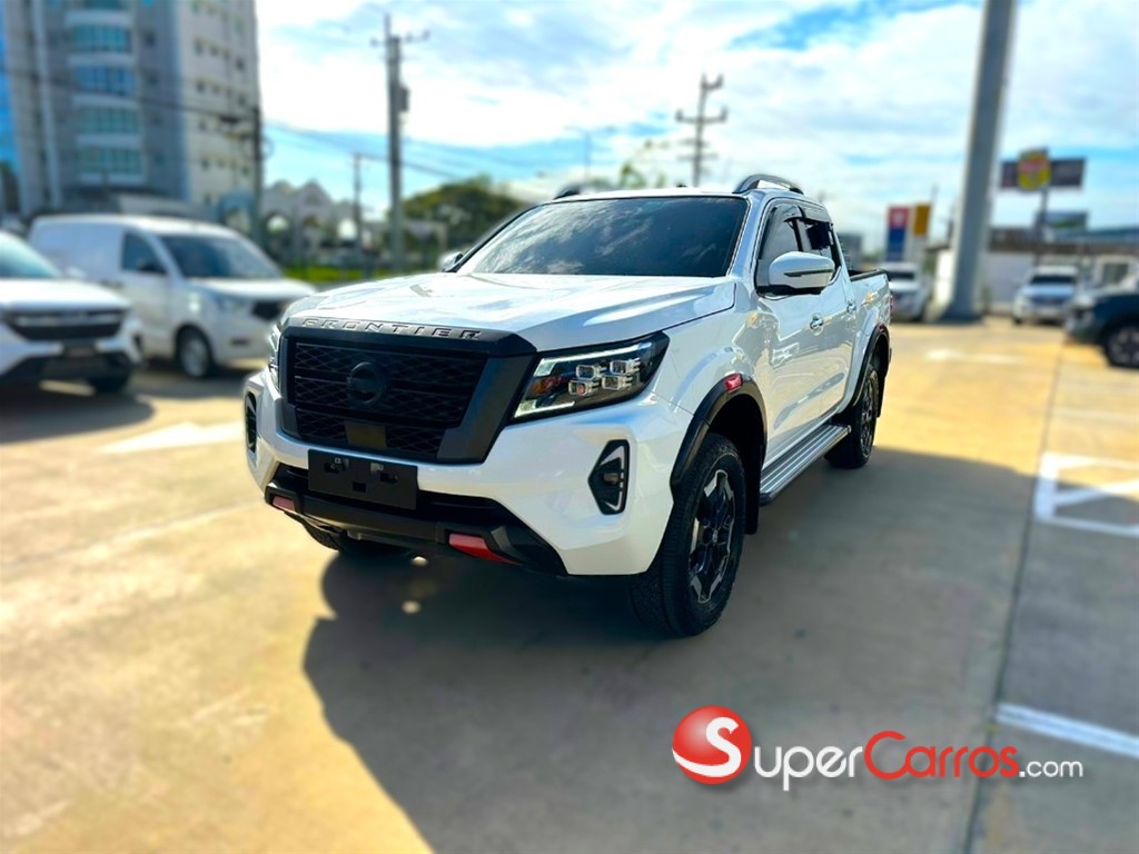 2023 Nissan Frontier LE