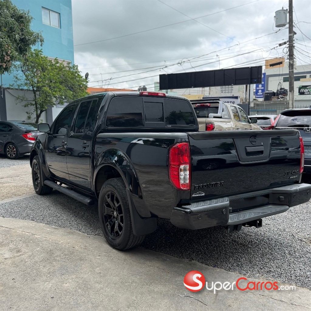2020 Nissan Frontier SV — foto 8 / 9