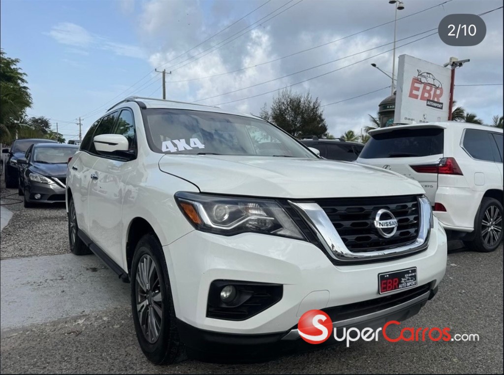 2019 Nissan Pathfinder — foto 2 / 10