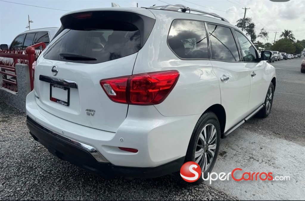 2019 Nissan Pathfinder — foto 3 / 10