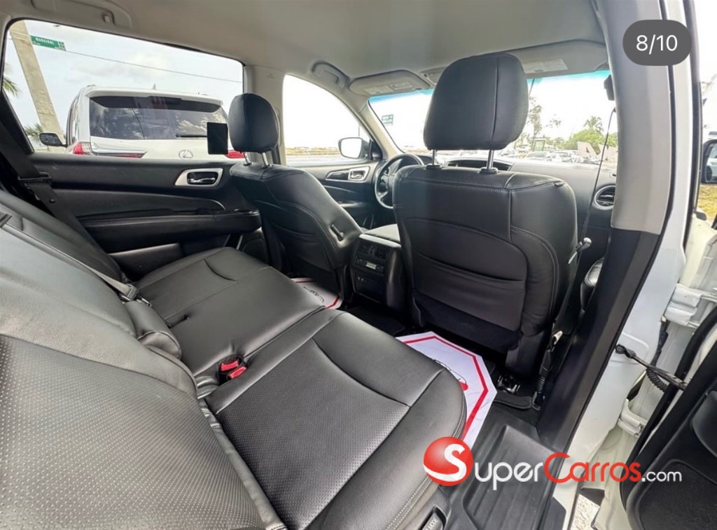 2019 Nissan Pathfinder — foto 8 / 10