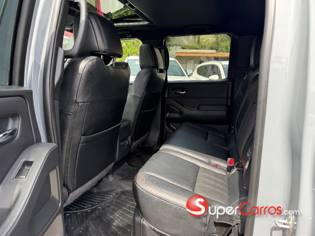 2022 Nissan Frontier Pro-4X — foto 9 / 12