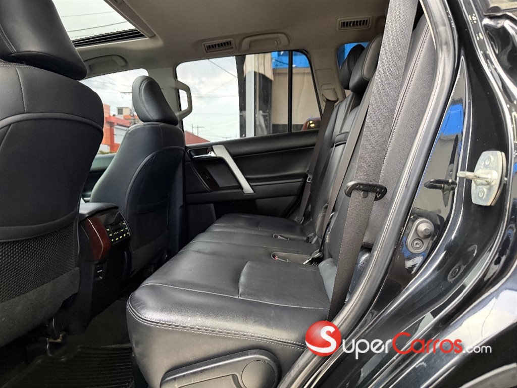 2016 Toyota Land Cruiser Prado VXL — foto 6 / 9