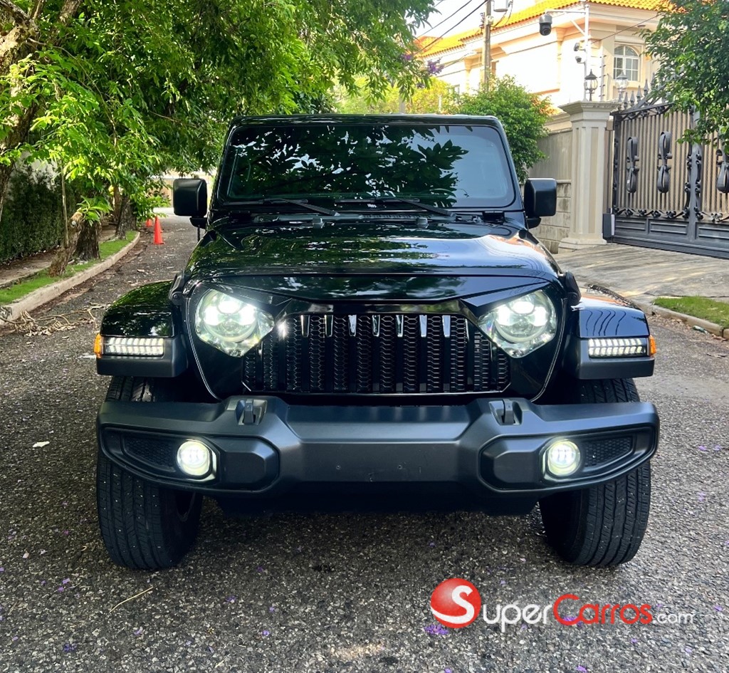 2023 Jeep Wrangler Sahara — foto 3 / 10