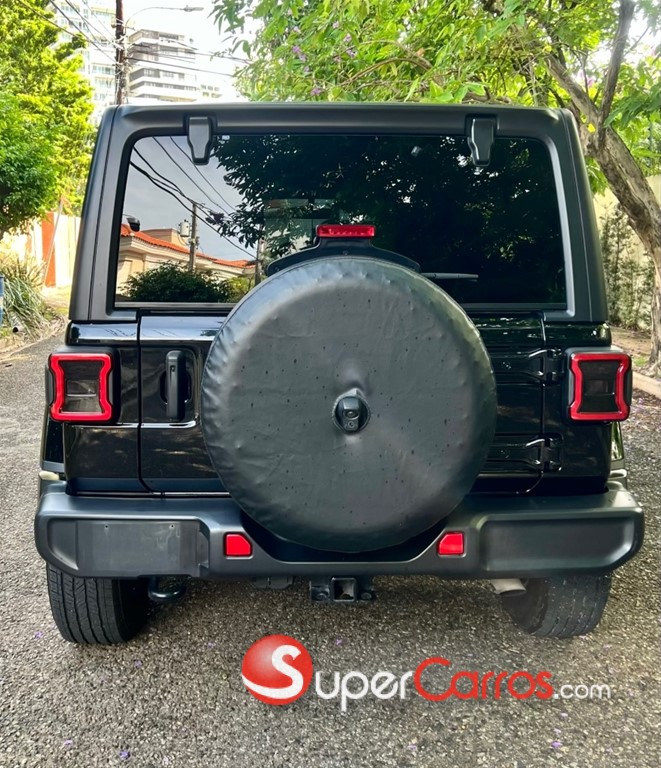 2023 Jeep Wrangler Sahara — foto 5 / 10
