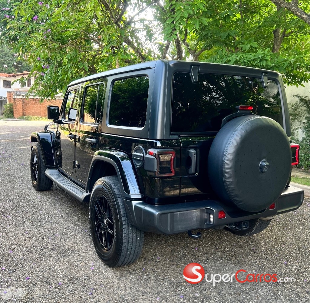 2023 Jeep Wrangler Sahara — foto 6 / 10