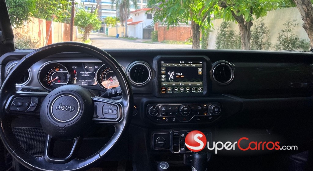 2023 Jeep Wrangler Sahara — foto 9 / 10