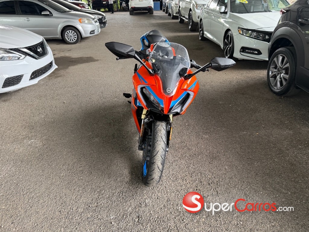 2023 CF Moto 300SR — foto 3 / 11