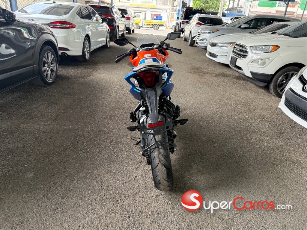 2023 CF Moto 300SR — foto 5 / 11