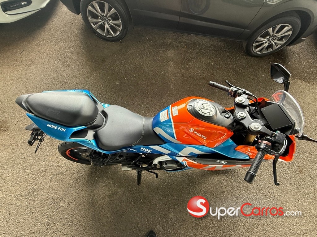 2023 CF Moto 300SR — foto 6 / 11