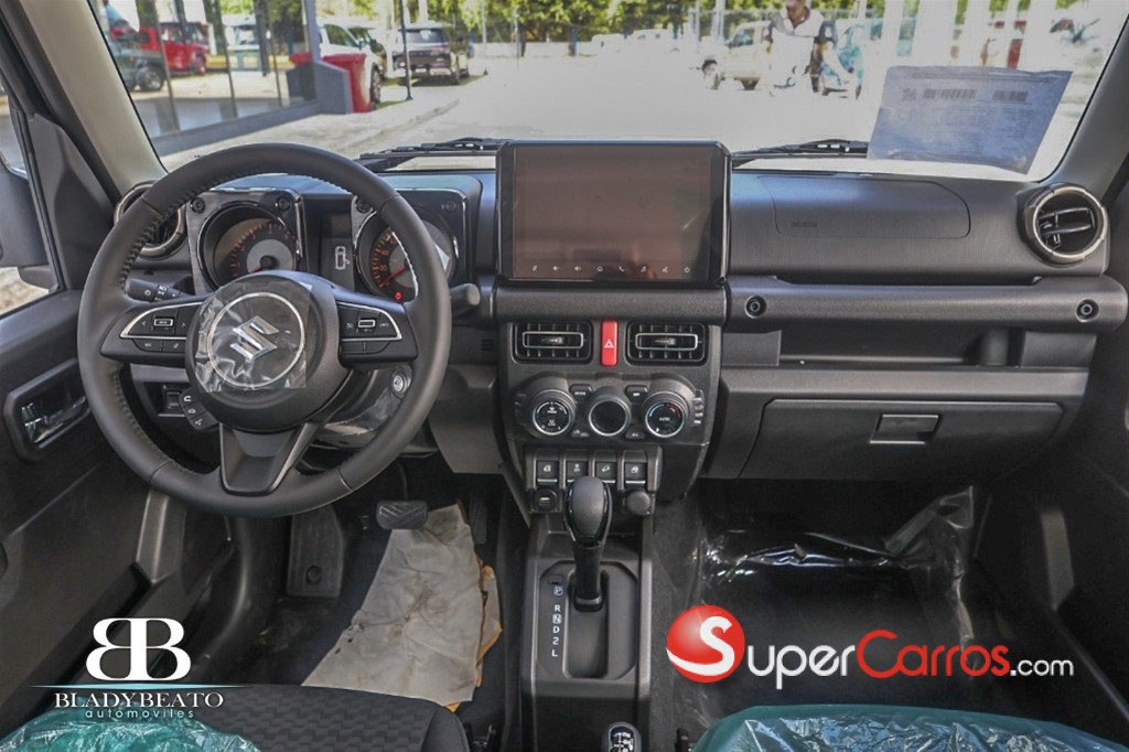 2027 Suzuki Jimny GLX — foto 8 / 12