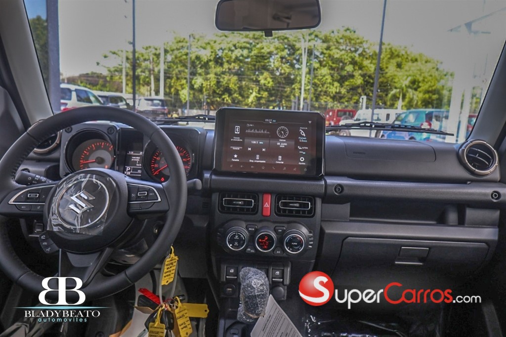 2027 Suzuki Jimny GLX — foto 12 / 12