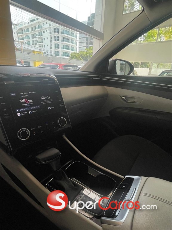 2022 Hyundai Tucson SE — foto 8 / 10
