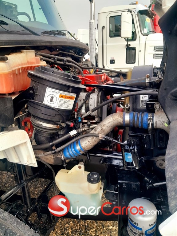 2018 Freightliner Cabezote — foto 7 / 9