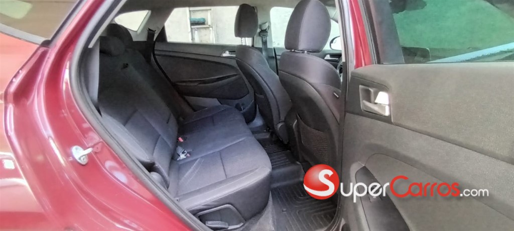 2020 Hyundai Tucson — foto 6 / 12