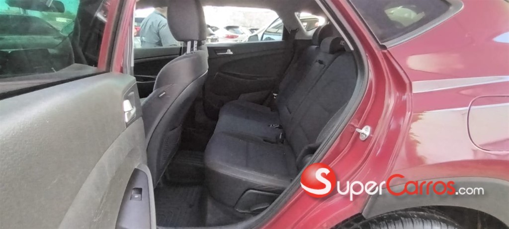 2020 Hyundai Tucson — foto 8 / 12