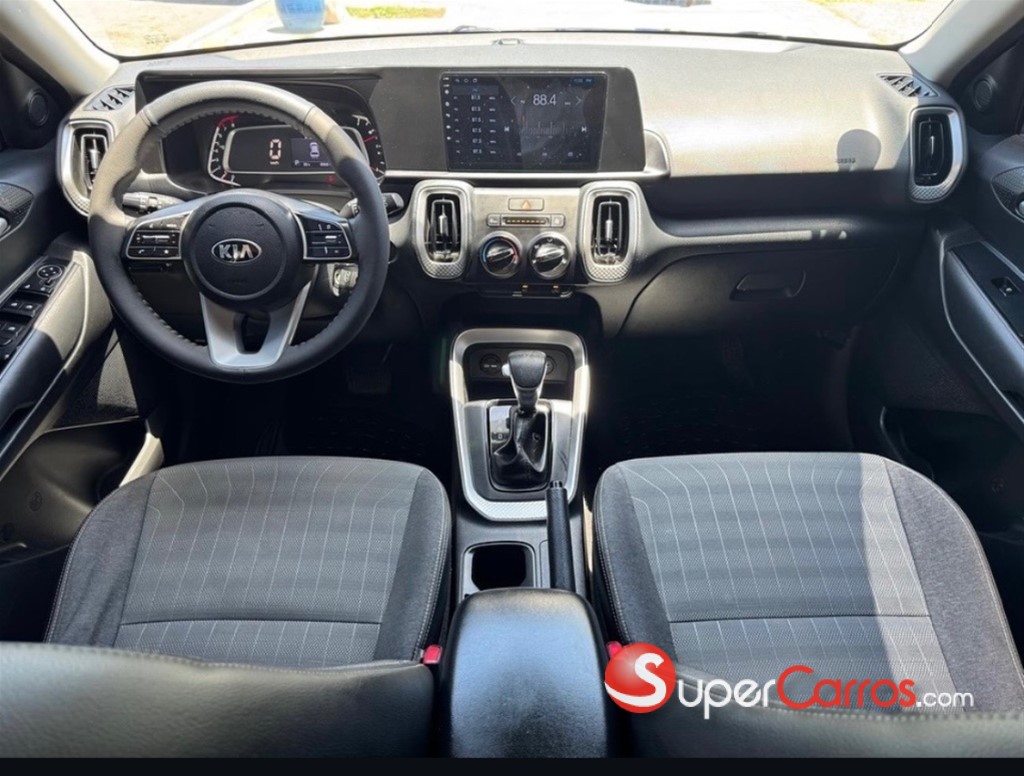 2022 Kia Sonet — foto 5 / 8