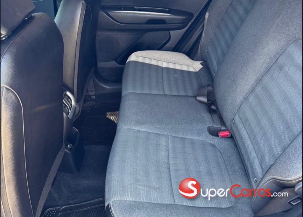 2022 Kia Sonet — foto 6 / 8