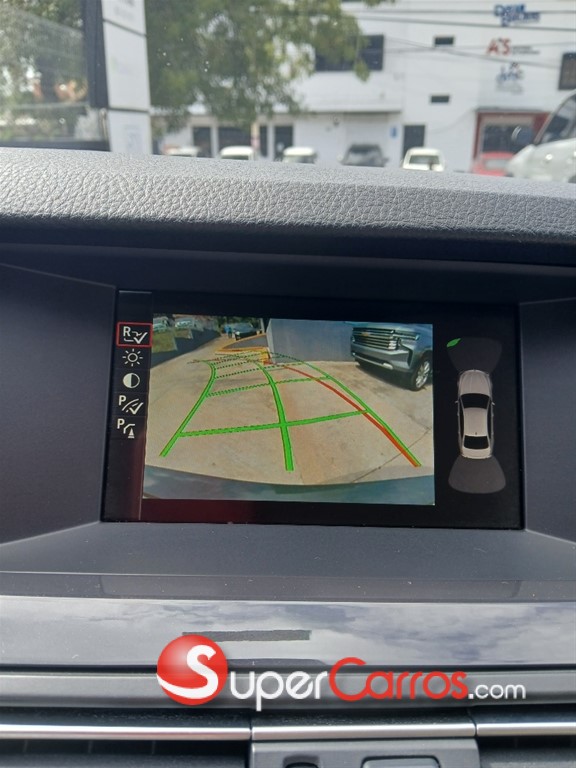 2014 BMW Serie 5 528i — foto 9 / 10