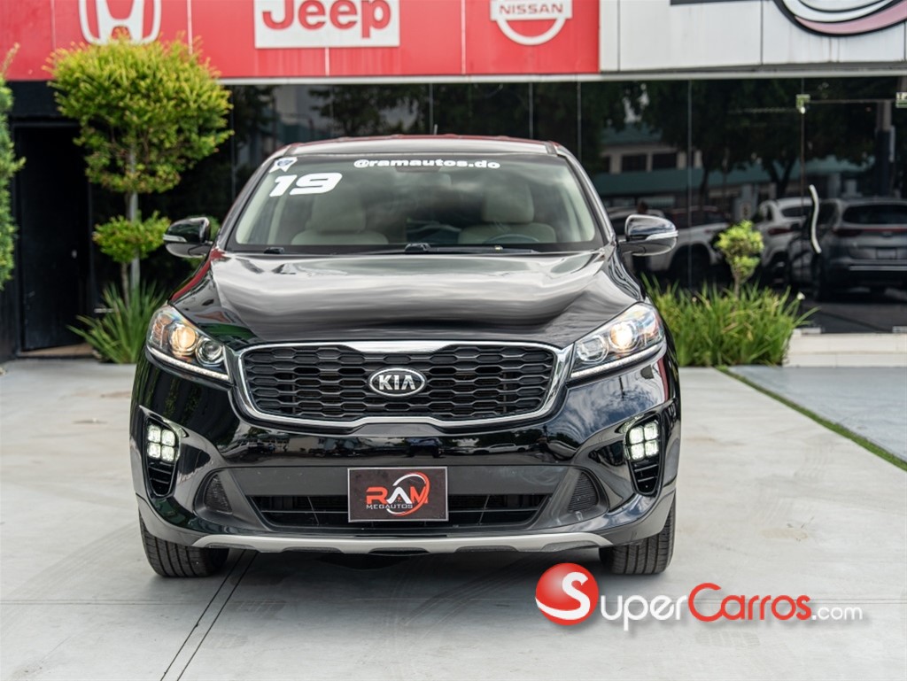 2019 Kia Sorento LX — foto 2 / 12