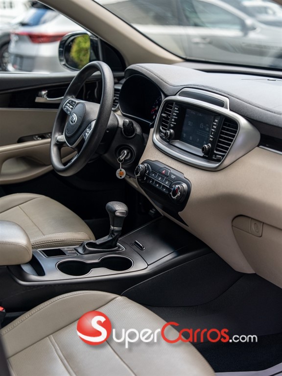 2019 Kia Sorento LX — foto 6 / 12