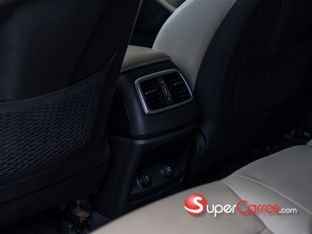 2019 Kia Sorento LX — foto 9 / 12