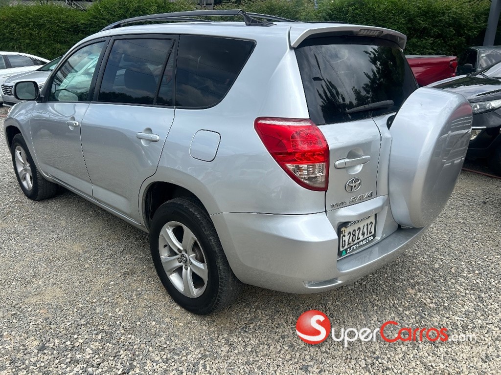 2007 Toyota RAV4 — foto 6 / 12