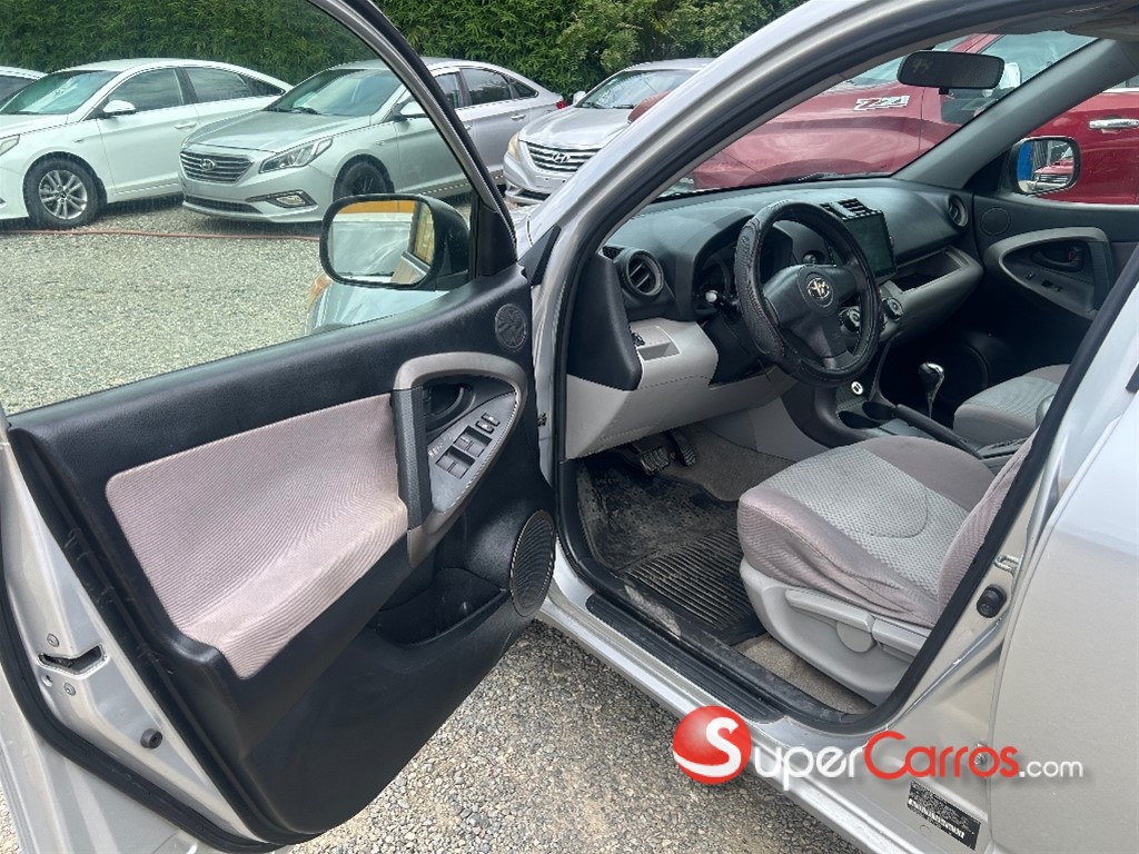 2007 Toyota RAV4 — foto 7 / 12