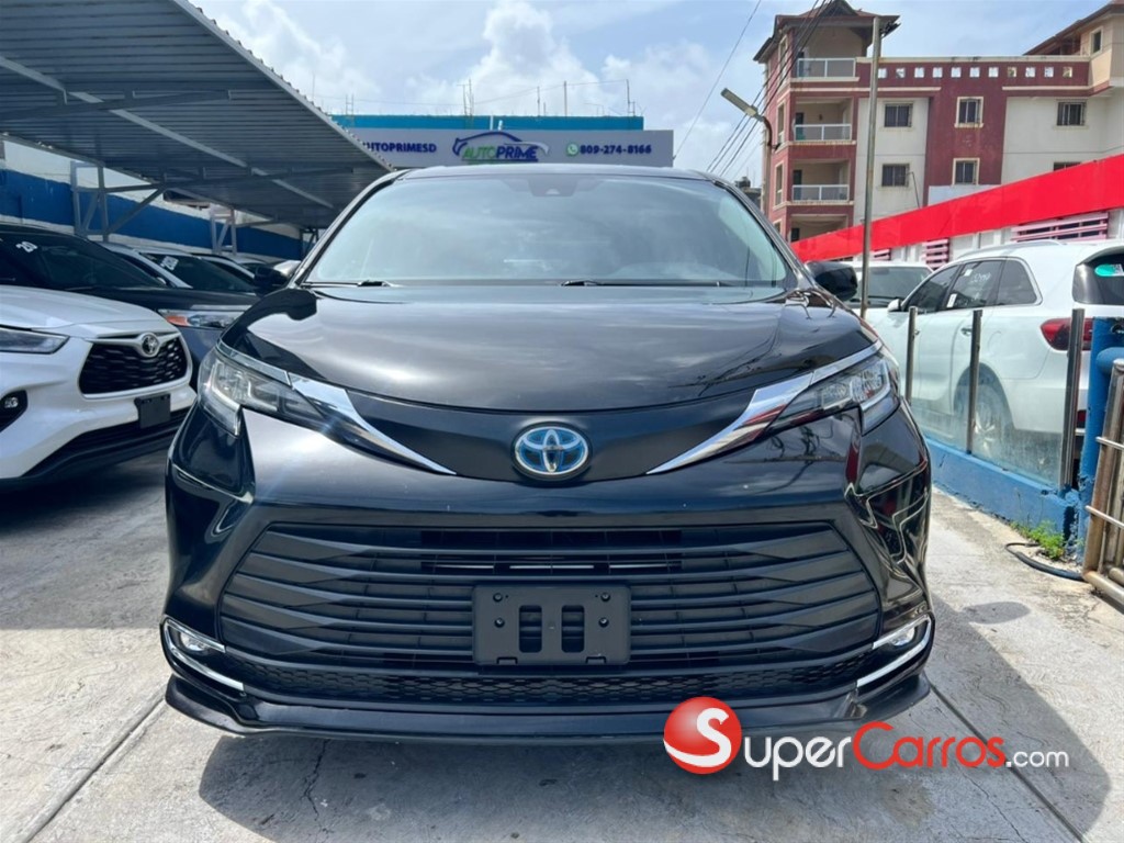 2022 Toyota Sienna LE — foto 5 / 12