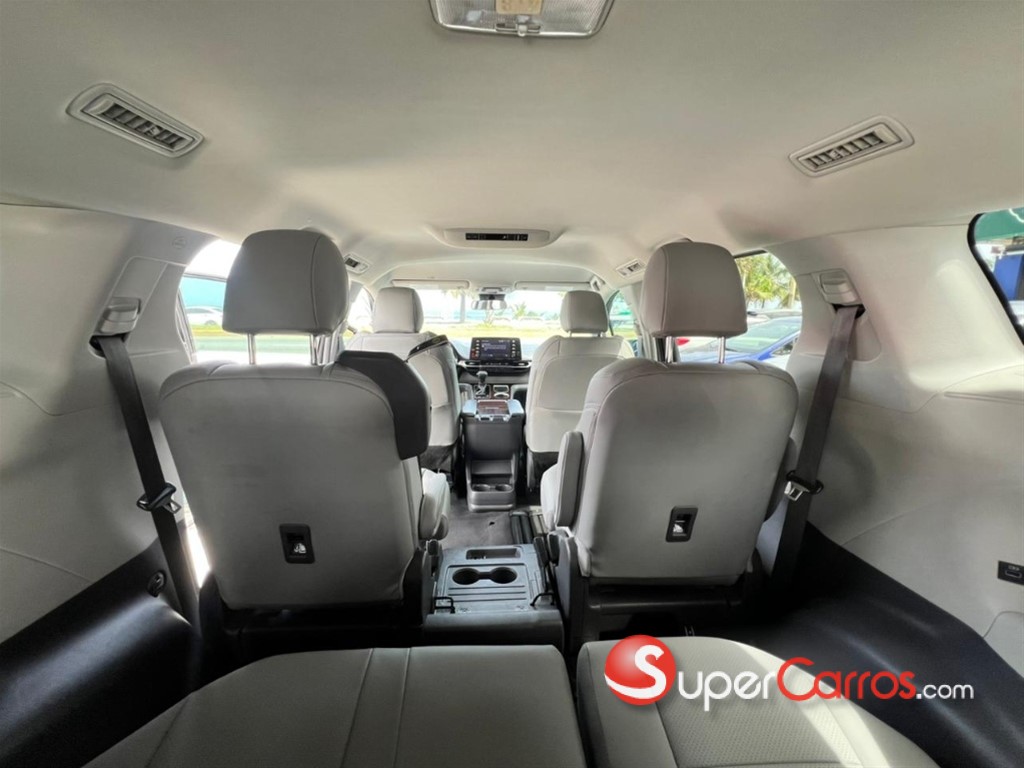 2022 Toyota Sienna LE — foto 12 / 12