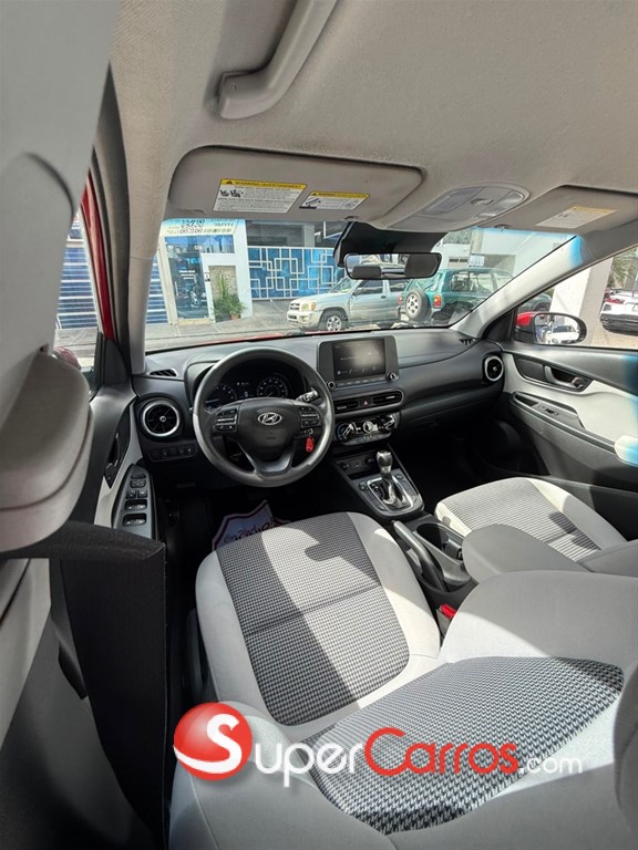 2022 Hyundai KONA SEL — foto 8 / 10