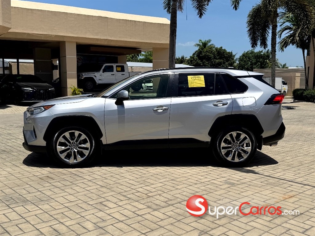 2019 Toyota RAV4 Limited — foto 3 / 12