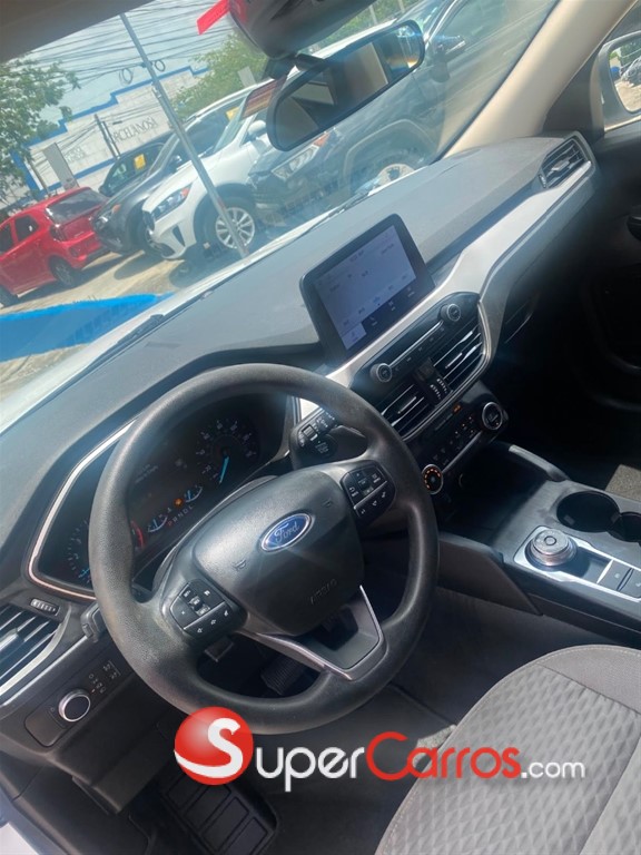 2020 Ford Escape — foto 5 / 9