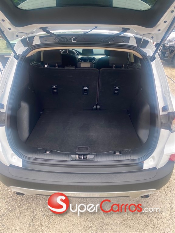 2020 Ford Escape — foto 6 / 9
