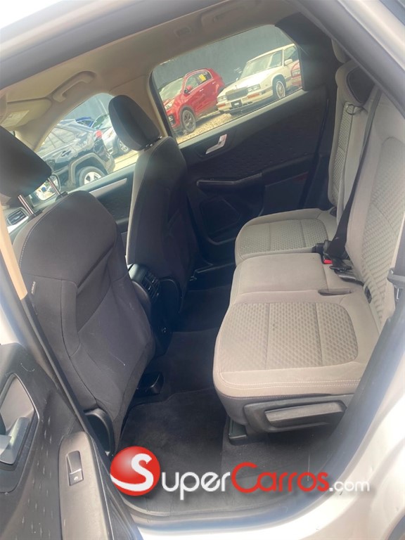 2020 Ford Escape — foto 9 / 9
