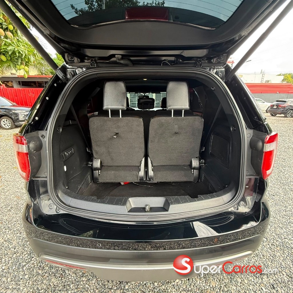 2017 Ford Explorer Limited — foto 11 / 12