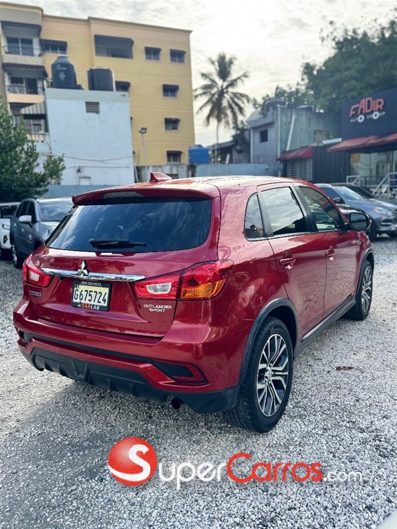 2019 Mitsubishi Motors Outlander Sport — foto 5 / 10