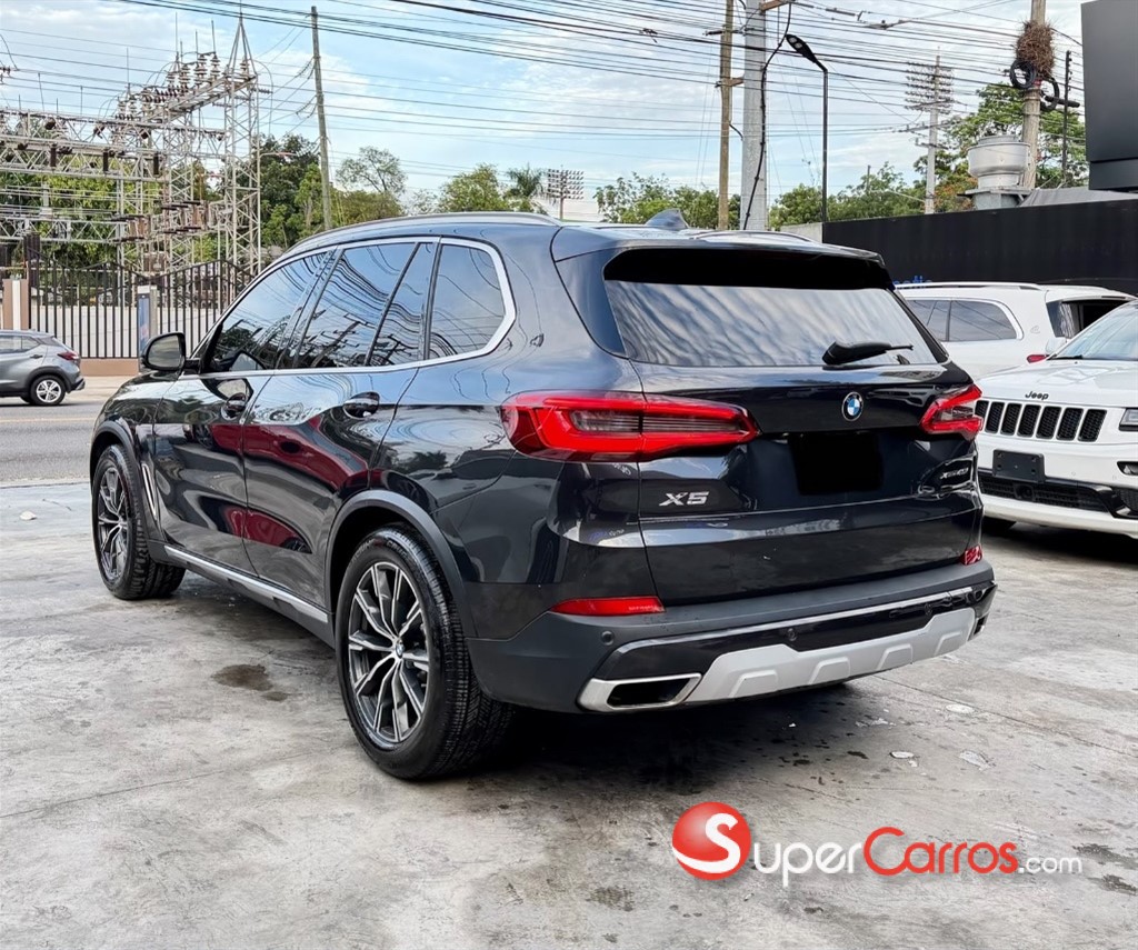 2019 BMW X 5 XDRIVE 40i — foto 4 / 9