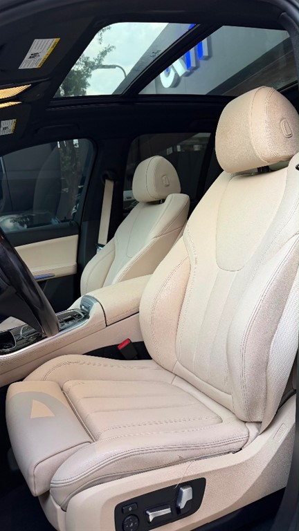 2019 BMW X 5 XDRIVE 40i — foto 7 / 9