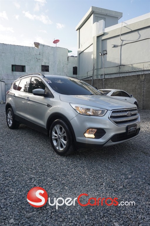 2018 Ford Escape SE — foto 3 / 10