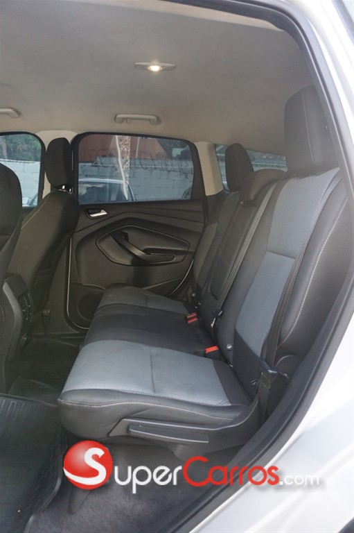 2018 Ford Escape SE — foto 9 / 10
