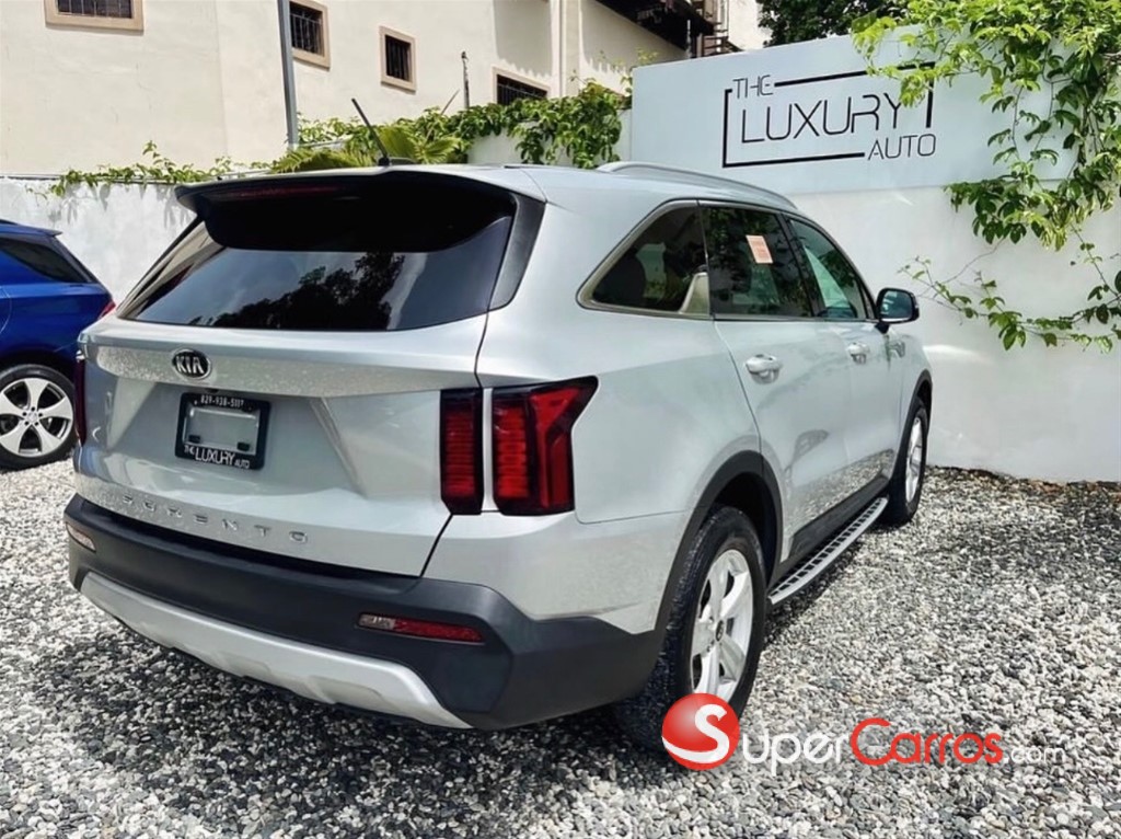 2021 Kia Sorento LX — foto 4 / 5