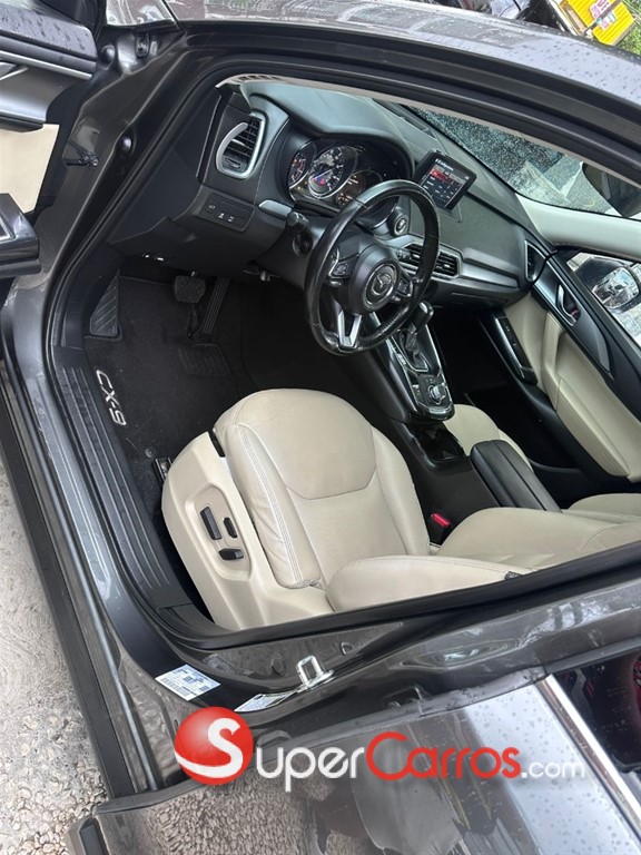 2019 Mazda CX-9 Touring — foto 7 / 12