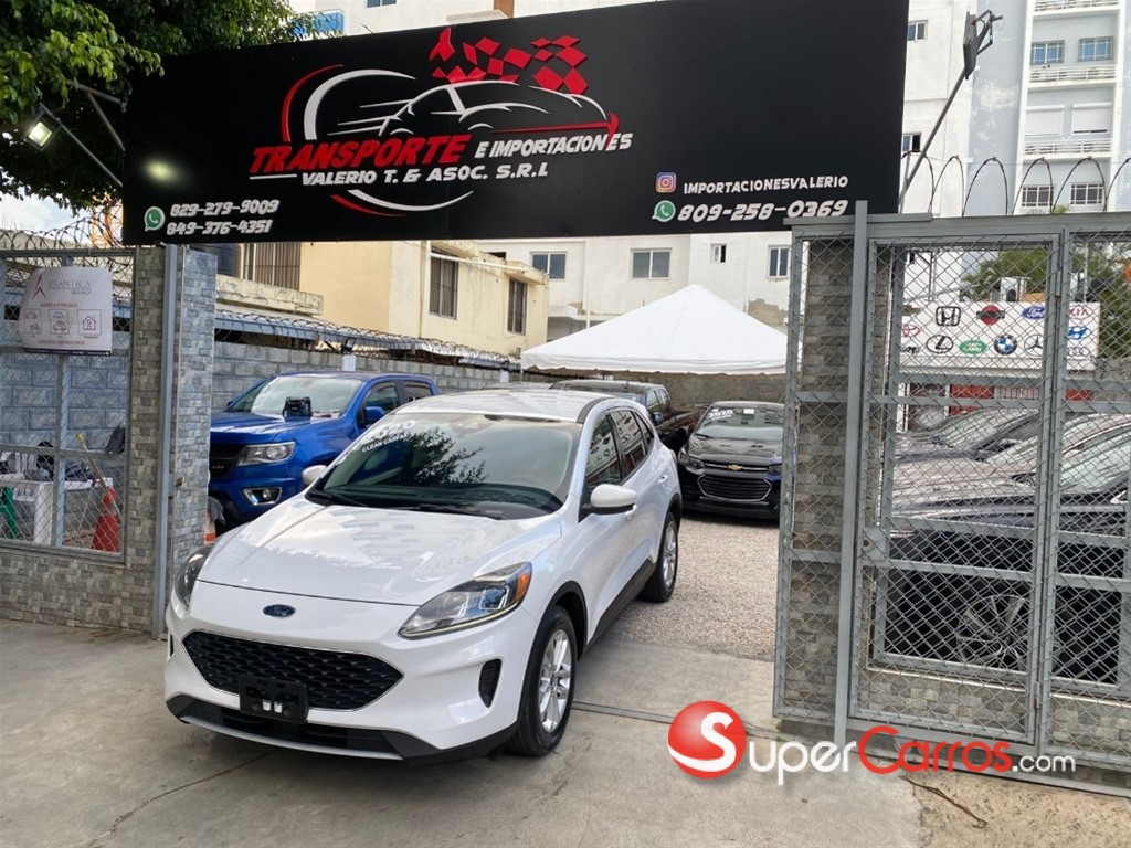 2020 Ford Escape SE — foto 2 / 12